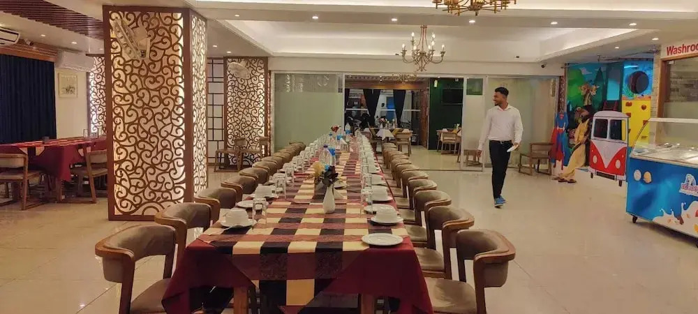 La Villa Bogura