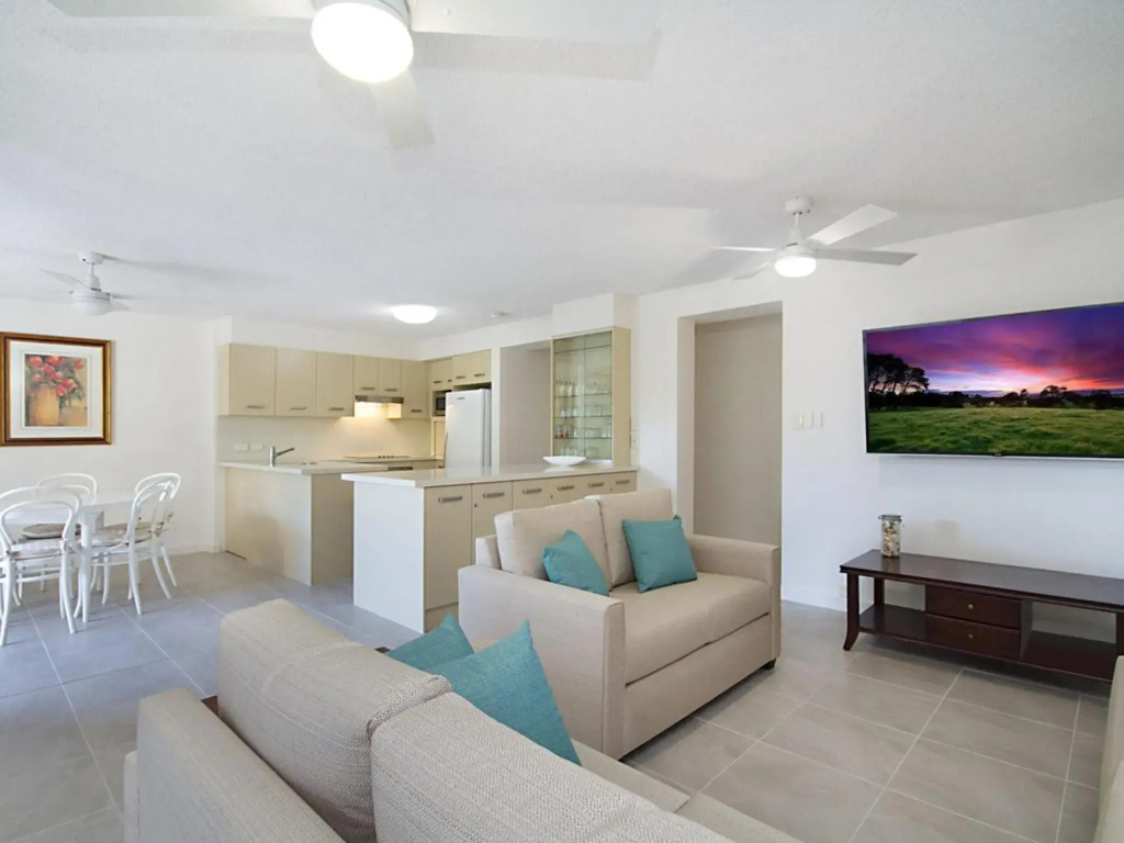 Woobera Unit 14 - On the hill overlooking Tweed Heads and Coolangatta