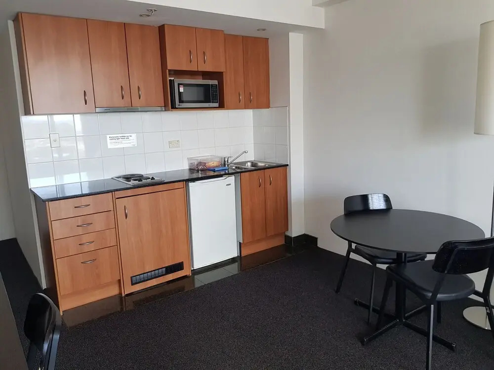 Parramatta Hotel in Mantra Building