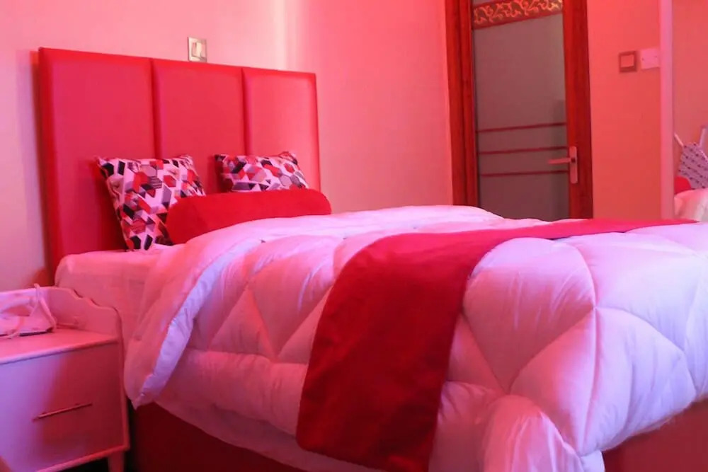 Hidden Gems Studio Apartments