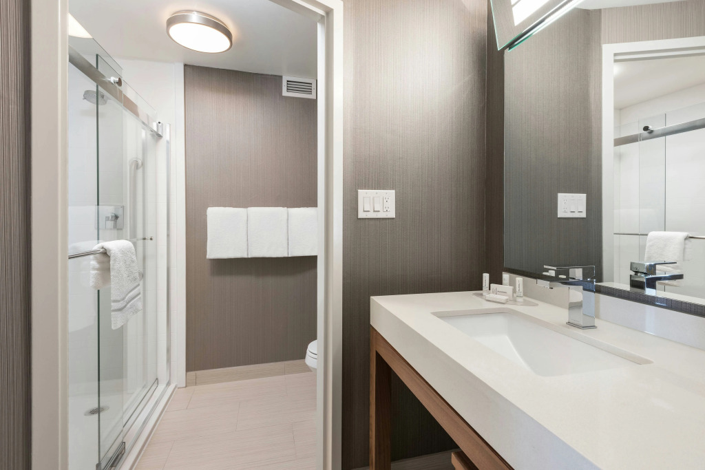 Courtyard by Marriott Toronto Vaughan