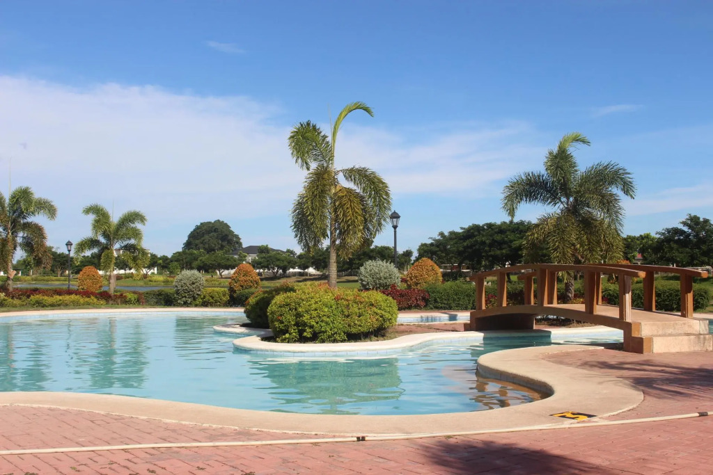 Sotogrande Iloilo Hotel