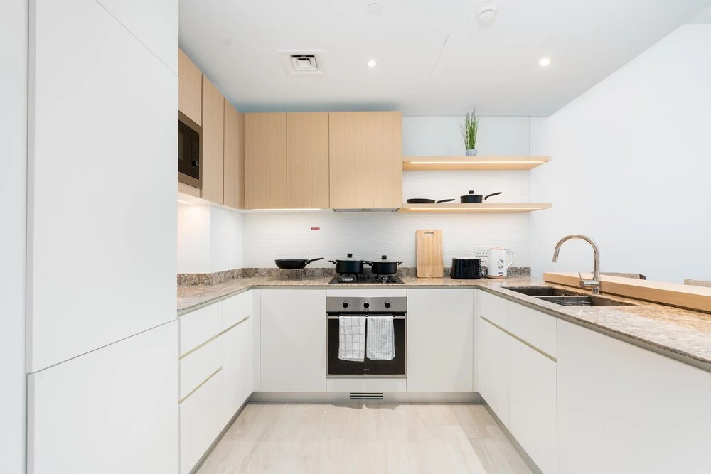 SuperHost - Tranquil Cozy Apartment in the Heart of JVC