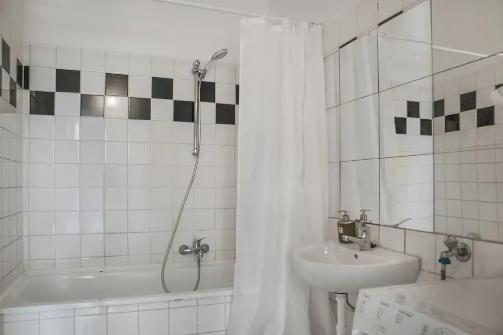 Spacious 2BR Apartment Long Stay Rennweg