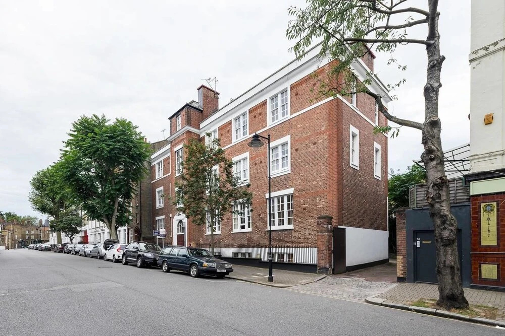 Spacious 2BR Home in Islington - up to 6 Guests!