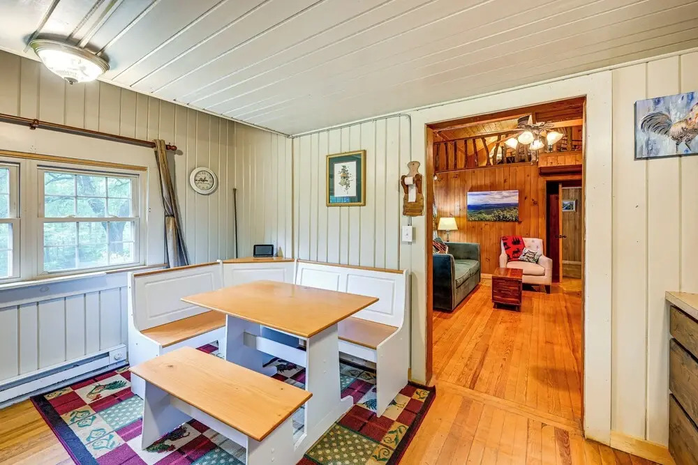 Historic Sapphire Cabin w/ Porch, Updated Interior