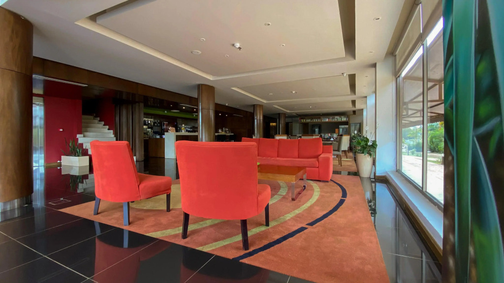 Grand Crucero Hotel