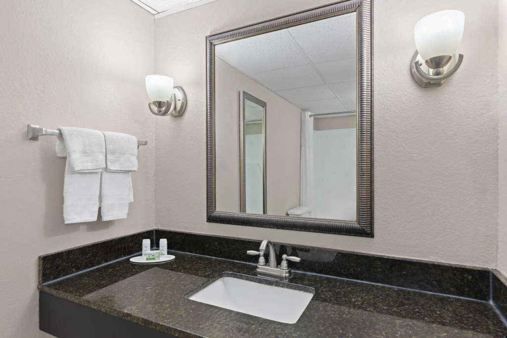 Baymont by Wyndham Knoxville I-75