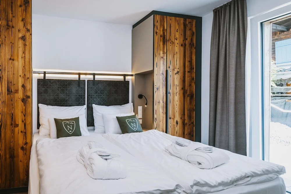 Nikolaus by AvenidA Panoramic Wellness Suites