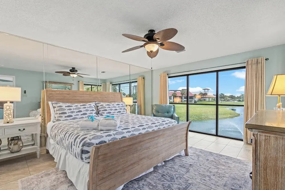 One More Round! 3BR 3BA Sleeps 10! 11 Pools! Golf Courses! Tennis Courts!