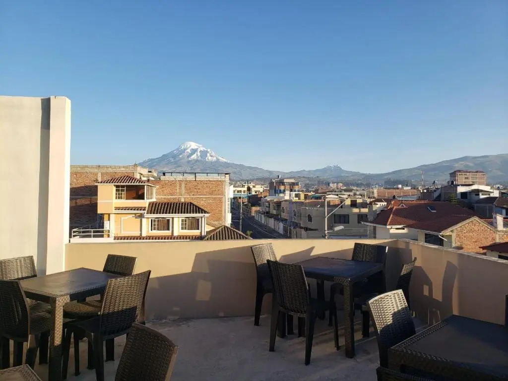 Illari Hotel