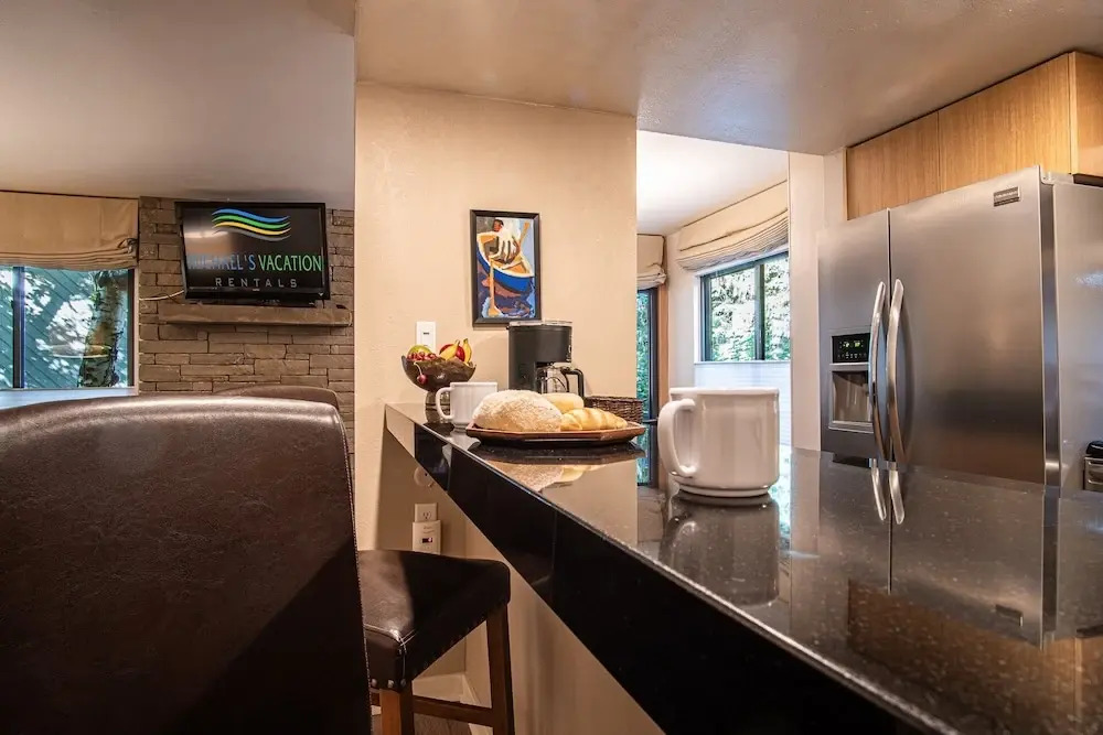 Sv139 - Walk to Lifts & Town - Hot Tub & Pool