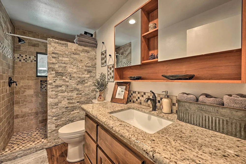 Hot Tub, Game Room: Dog-friendly Pine Cabin!