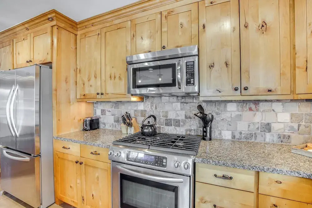 Suncadia Resort Condo w/ Seasonal Pool Access!