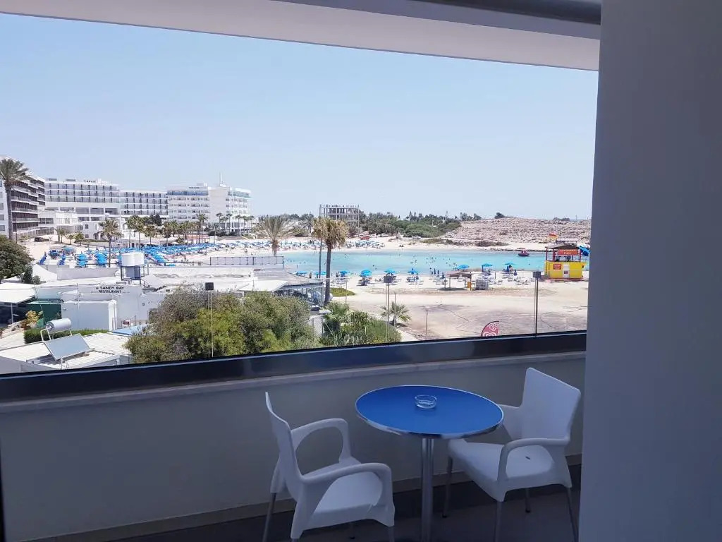 Christophers Sandy Beach Suites
