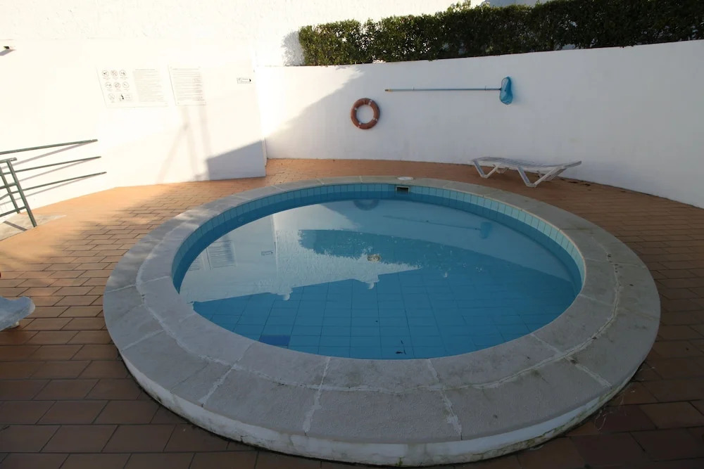 Urban Beach O Lirio