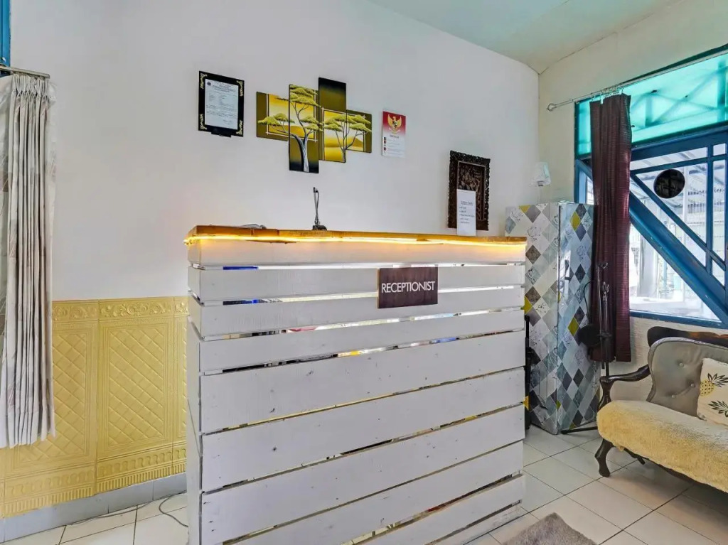 SPOT ON 91108 Sare Ngebluk Residence