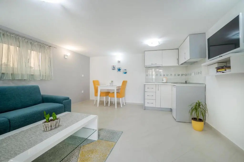Apartments Teodo