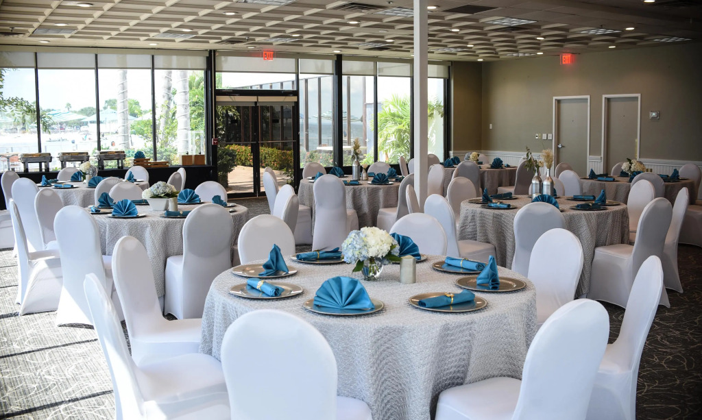 Bay Harbor Hotel