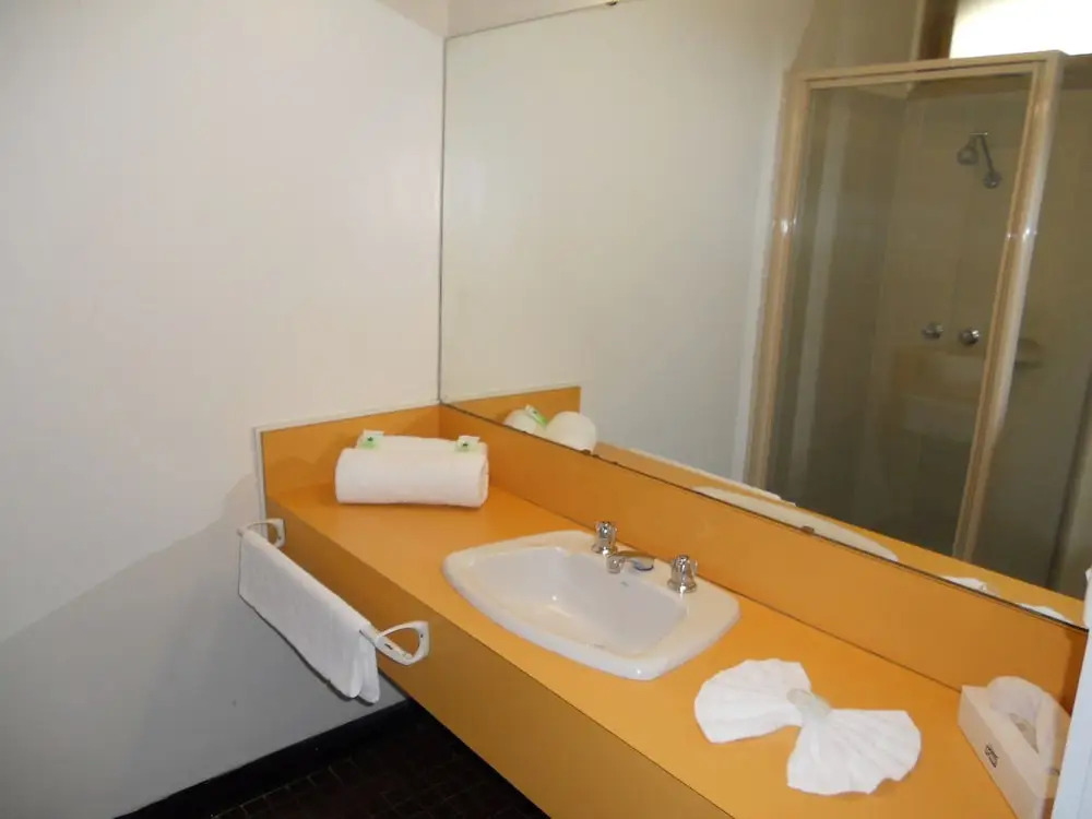 Cottonwood Motor Inn