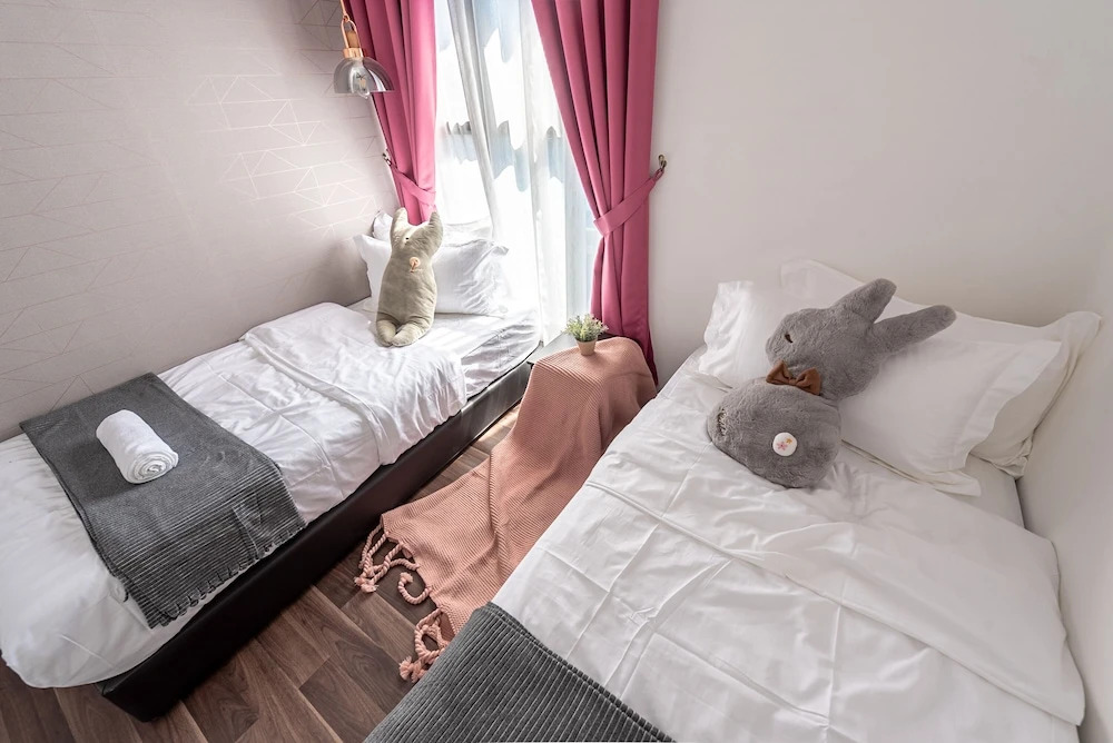 3BR Homestay with Pool View Bukit Rimau