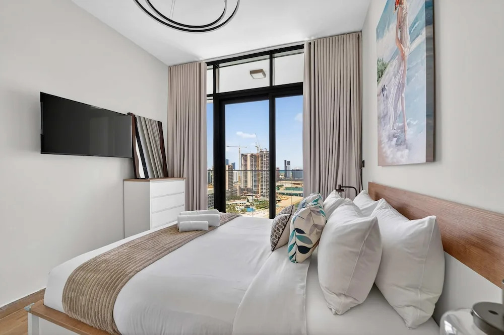 Silkhaus Canalside Premium 1BR in Al Maryah Island