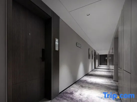 Sheyue Hotel (Binjiang Financial Center Liugouyu Subway Station)
