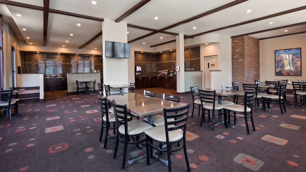 Best Western Pony Soldier Inn & Suites