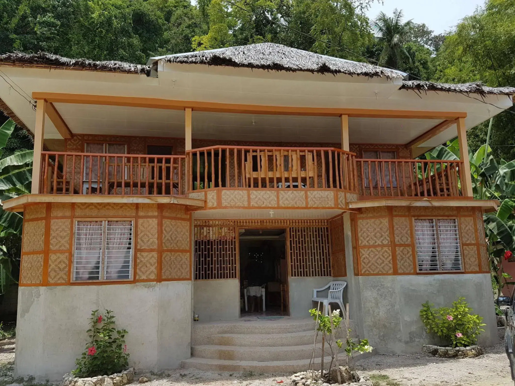 Lucci Pension House