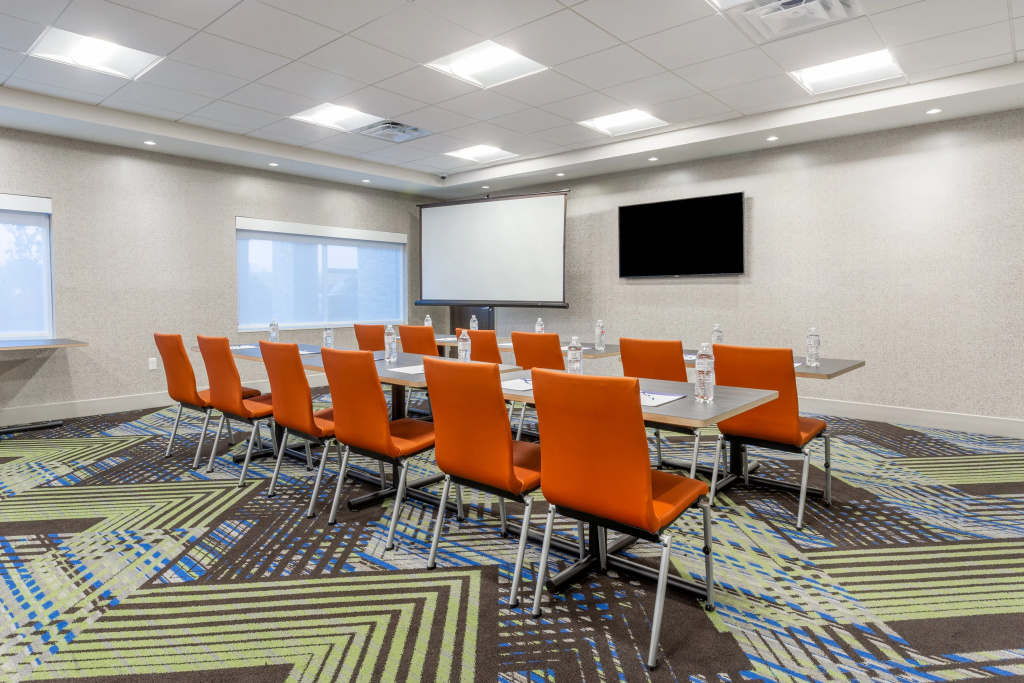 Holiday Inn Express & Suites - Florence - Cincinnati Airport by IHG