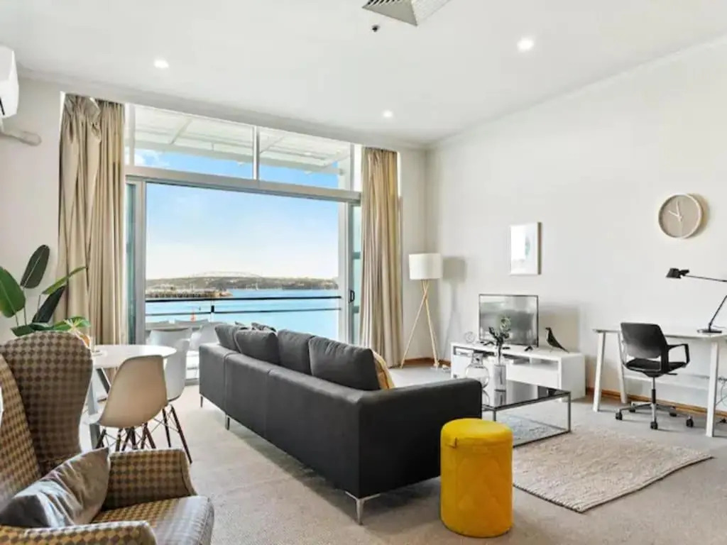 Relaxing Sea Wharf View Apartment by Zodiak Stays