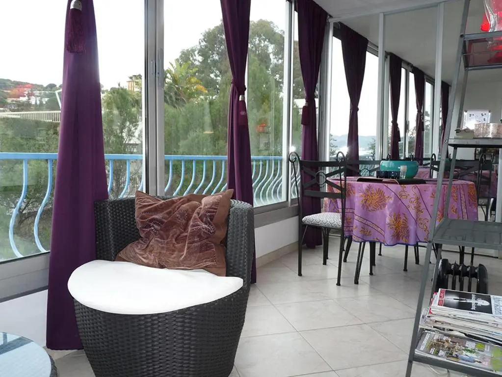 One bedroom apartment in Cannes with a terrasse and stunning views walking distance to the Palais 453