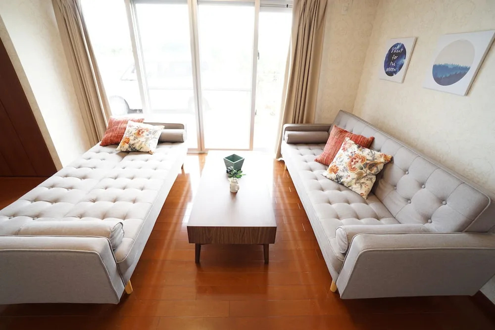 PINK Suite HOUSE