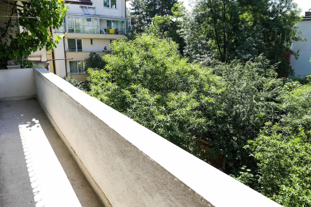 Krichim Apartments,Three-Bedroom, large apartment, TOP CENTER