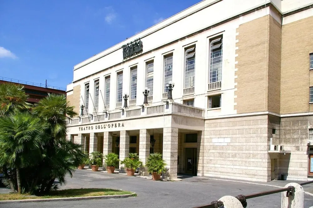 Rent in Rome - Veneto 116