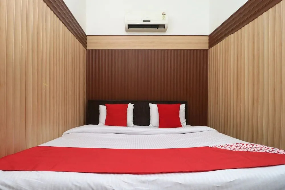 Oyo 22981 Hotel Temple Tower