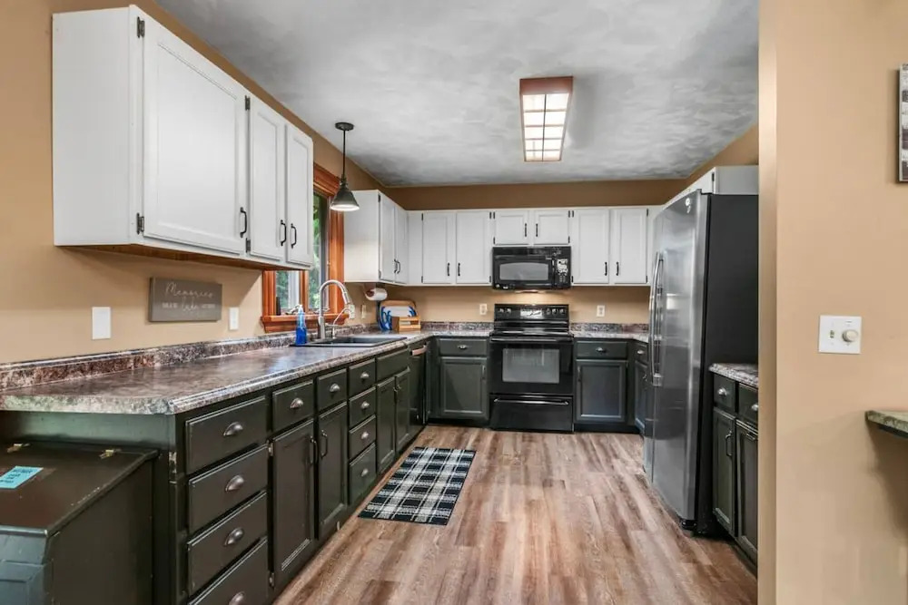 Lakeside Getaway pet Friendly