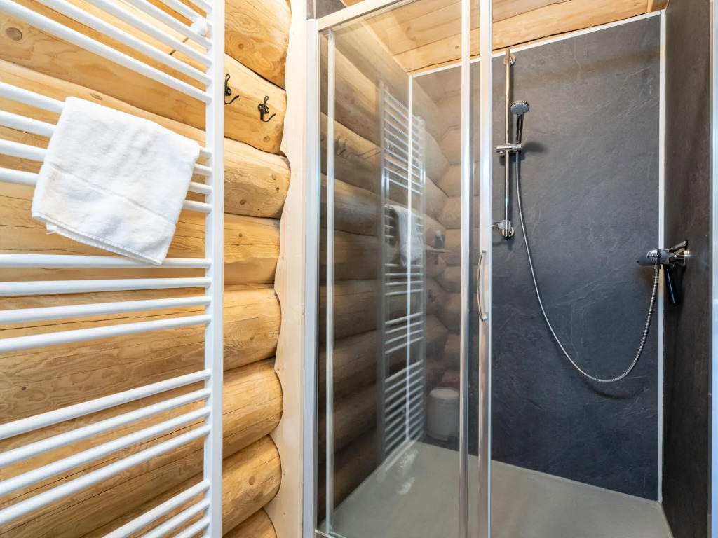 Cozy Holiday Home in Jenig near Skiing