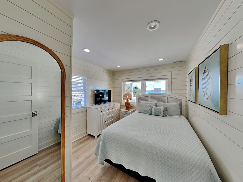A Beach Pearle by Topsail Realty