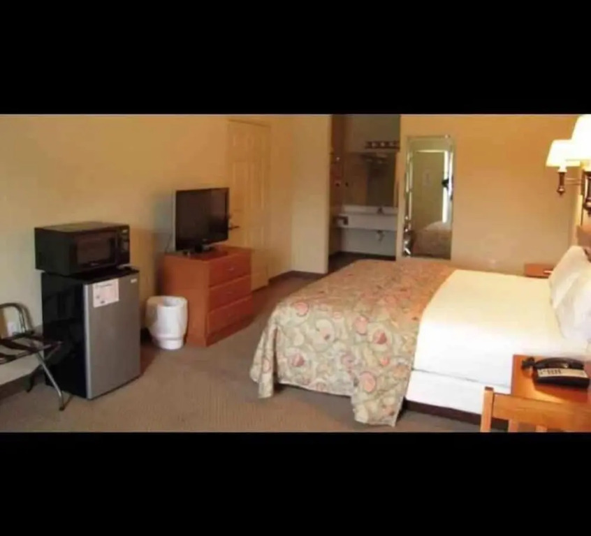 Country Hearth Inn and Suites - Piedmont