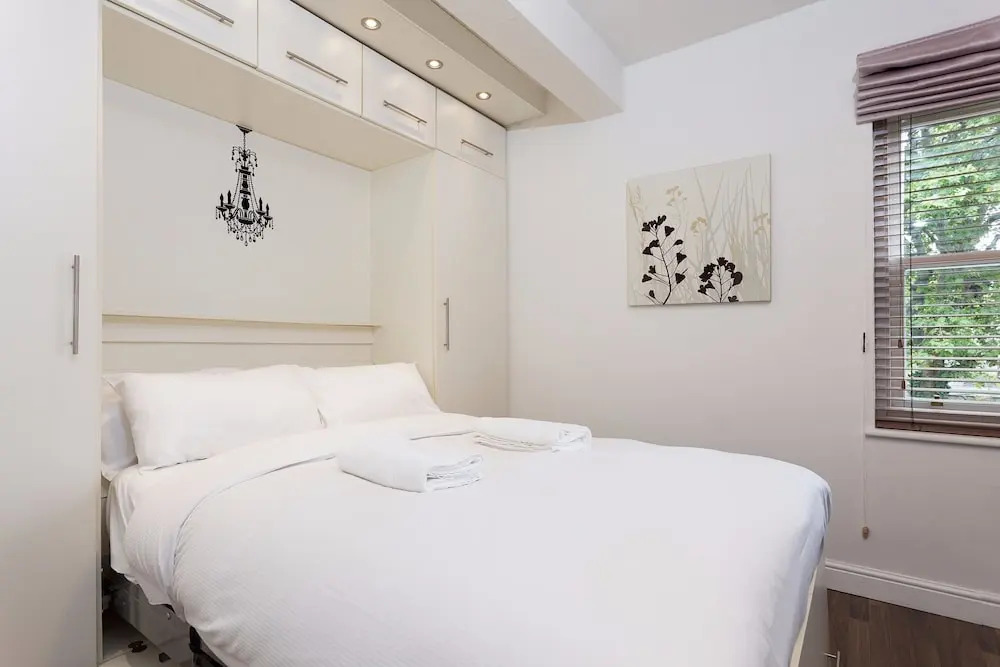 Bright & Spacious Studio in Notting Hill Gate
