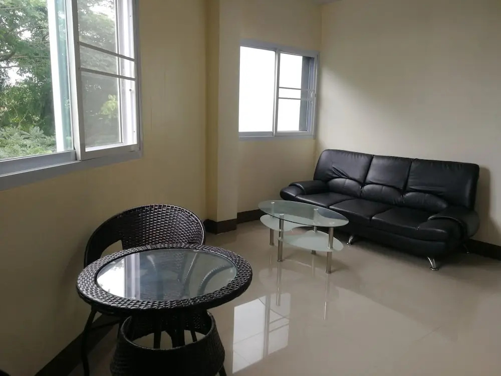 Baan Samran Hotel
