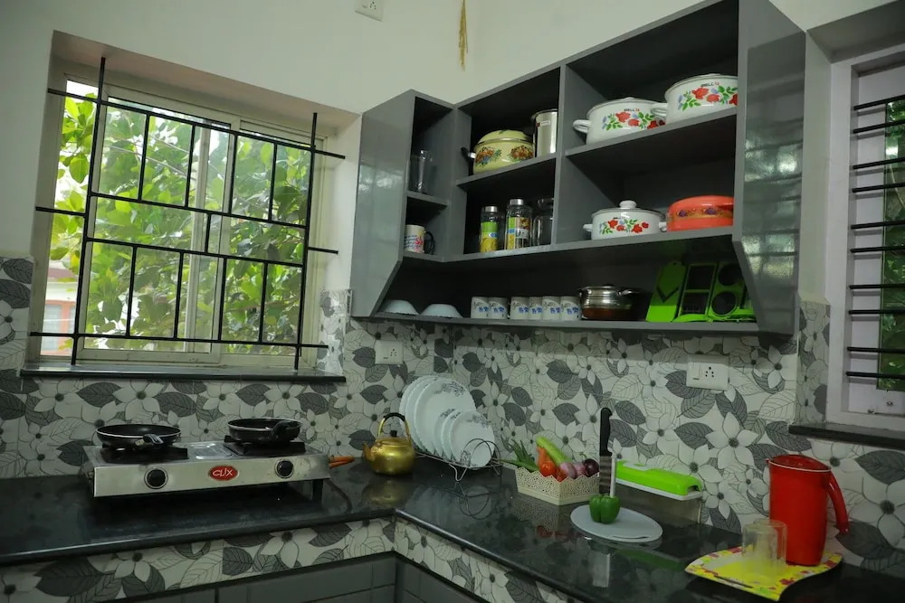 Inviting 2-bed Room Apartment in Trivandrumn