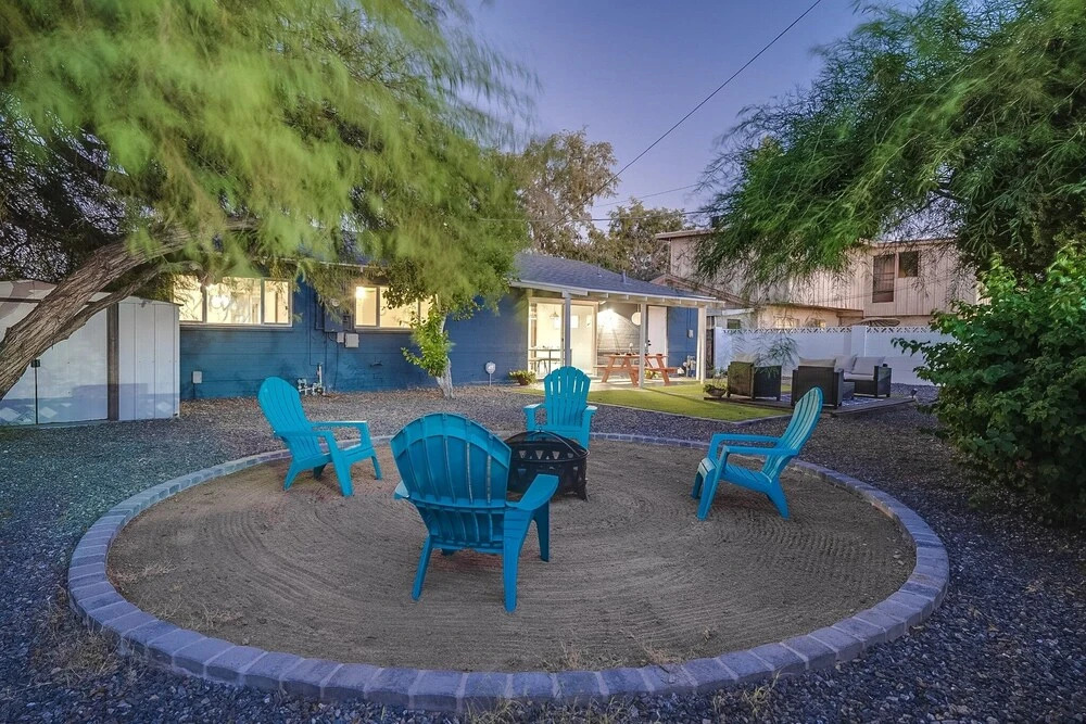 The Blue In Old Town 3 Bedroom Home