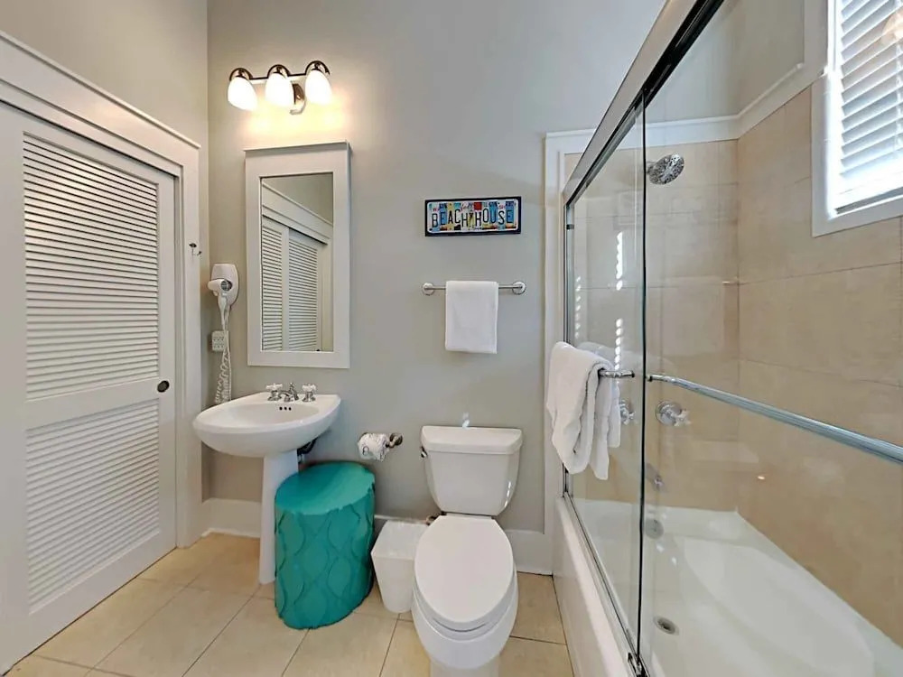 A Garden Cottage by Southern Vacation Rentals