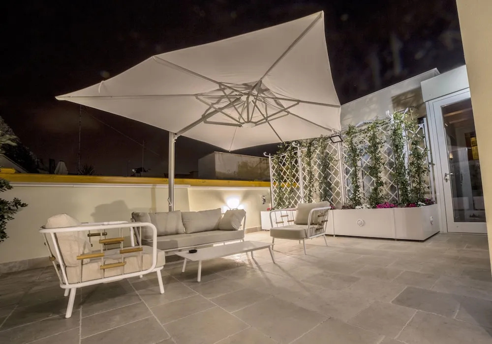 Edward Rooms & Wellness