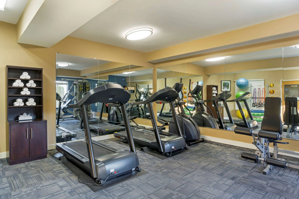 Best Western PLUS Mountain View Auburn Inn