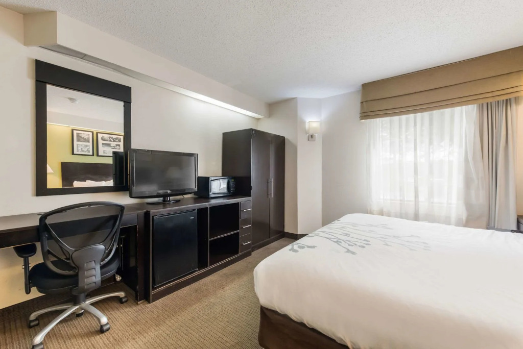 Studio 6 Suites - Knoxville, TN - Downtown