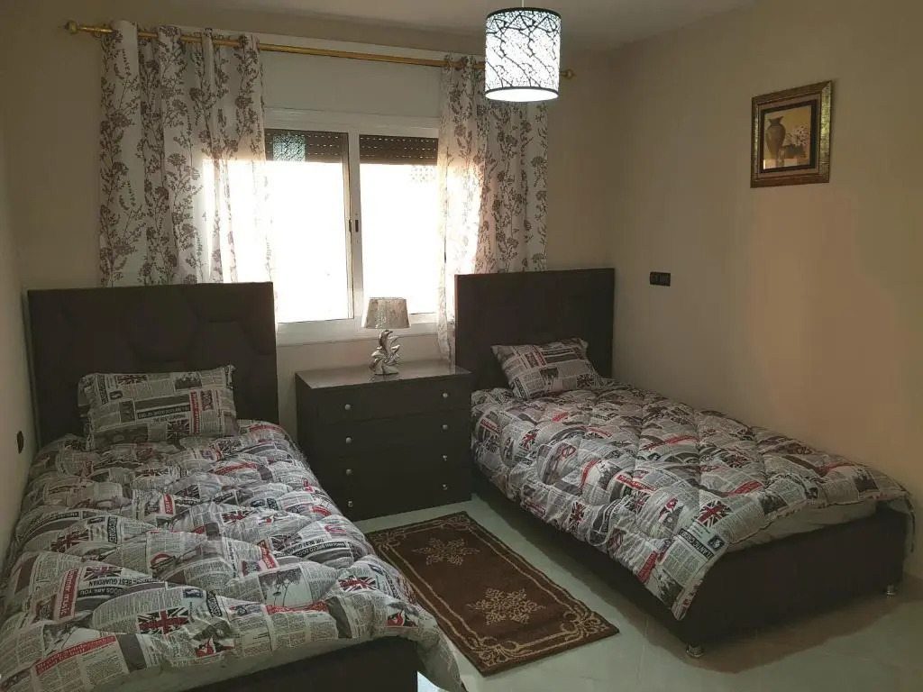 « Lilia-Appart » Luxe, Confort Et Calme Dans 130 M2 Et 4 Chambres Avec Garage Au Cœur D’Oujda.