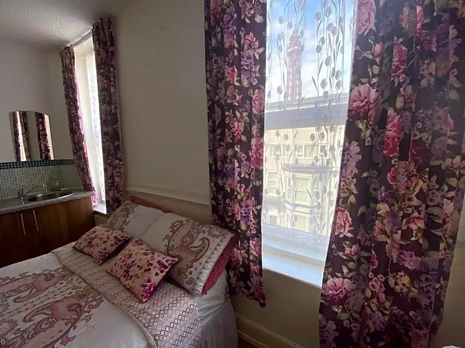 Mellory hotel
